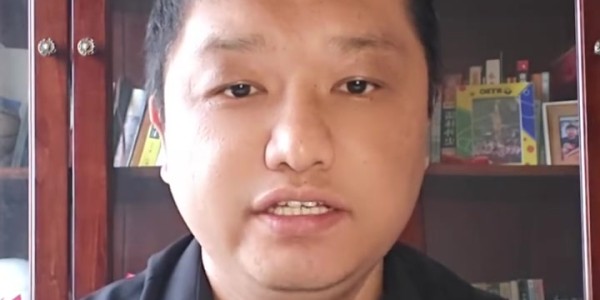 MK体育app下载-媒体人谈库里签李宁：库里收入为每年保底3000万代言费+提成+股权