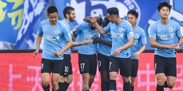 MK体育-喜讯！大连英博前场人才首次出现井喷势头，三位新星已坐稳主力